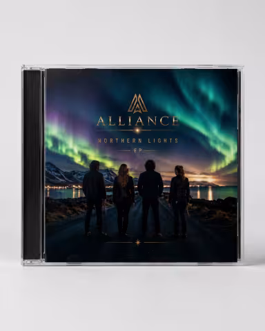 Efnisleg útgáfa af Northern Lights EP-plötunni frá Alliance með myndverki innblásnu af norðurljósum